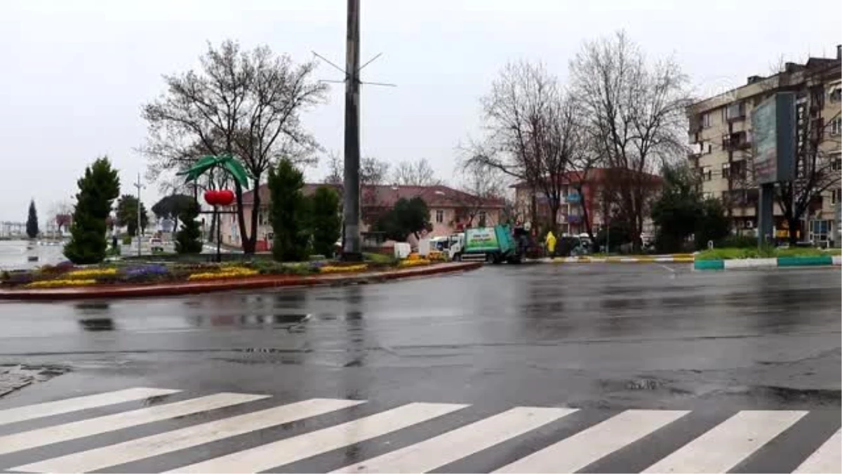 Trakya\'da vatandaşlar sağanağın da etkisiyle dışarıya çıkmadı