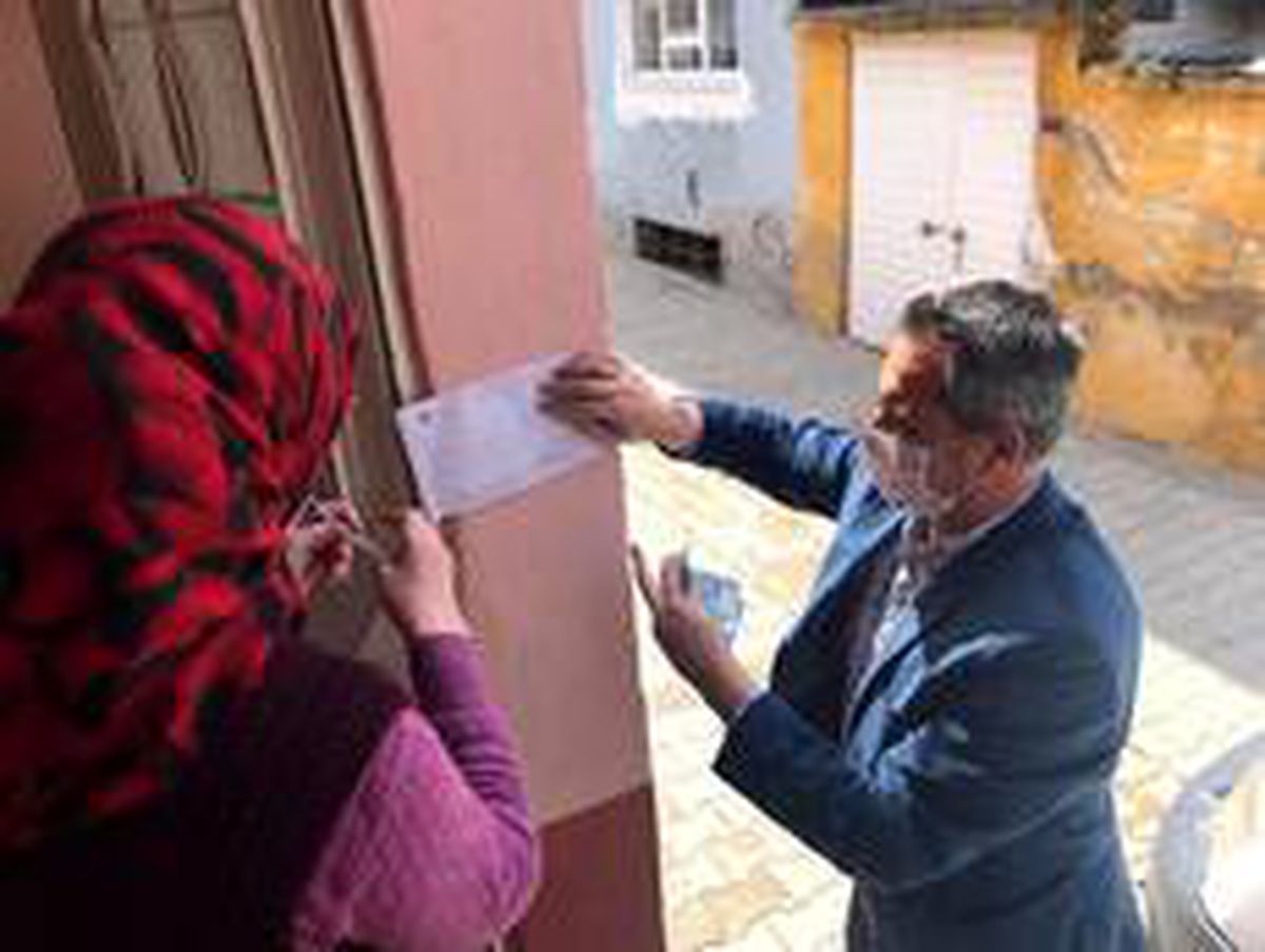 Yenipazar\'da yardım ödemeleri evde yapılmaya başladı
