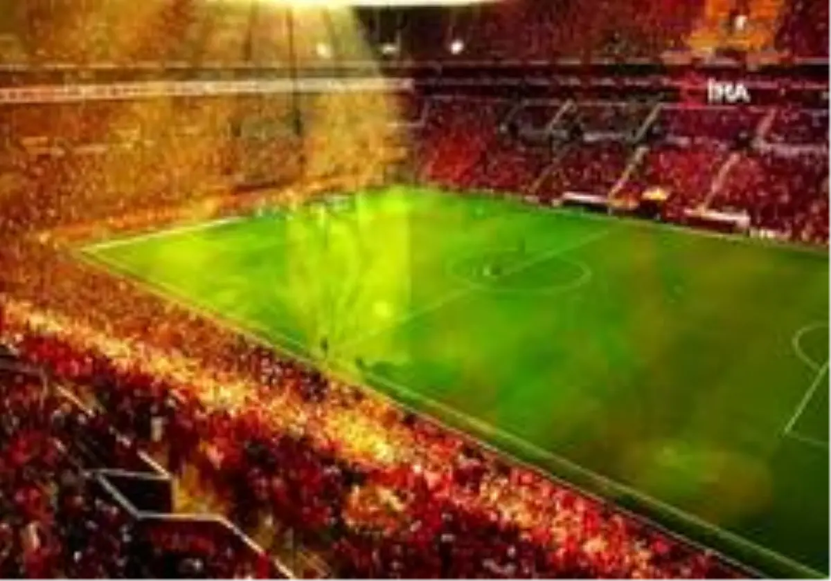 Bakan Kasapoğlu\'ndan Galatasaray paylaşımlı \'Evde kal\' mesajı
