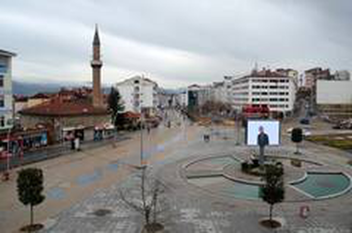Bolu\'da iki cadde yayalara kapatıldı