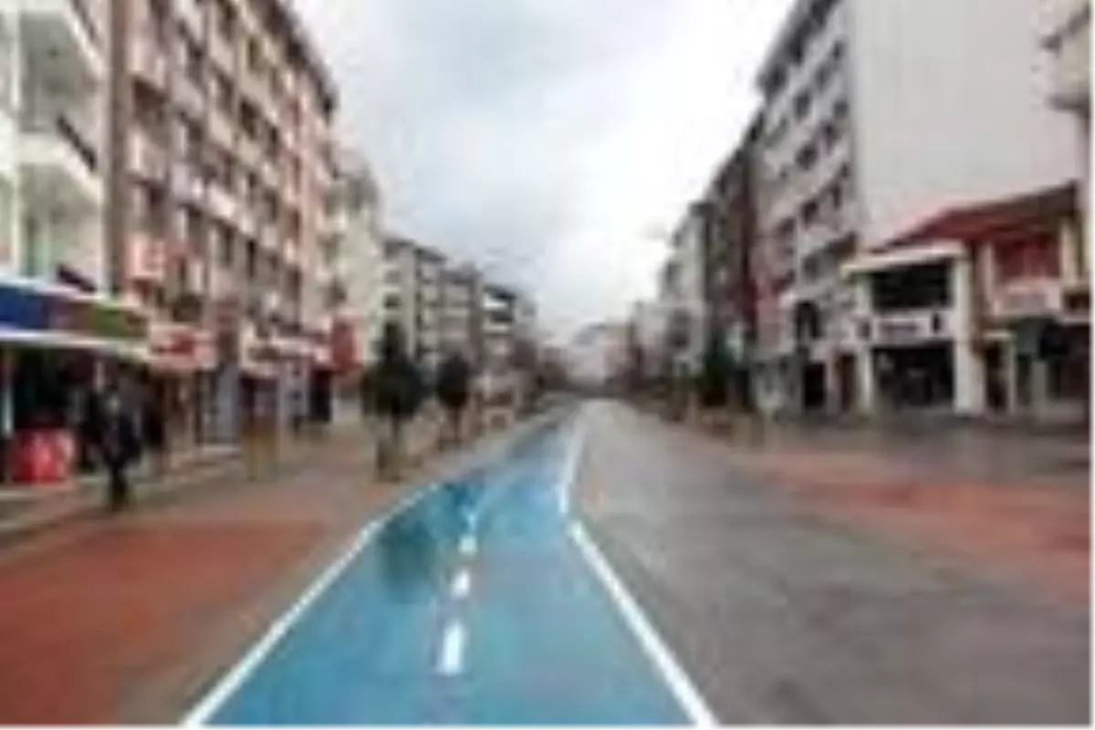 Bolu\'da sıkı tedbirler alındı, cadde ve sokaklar boş kaldı