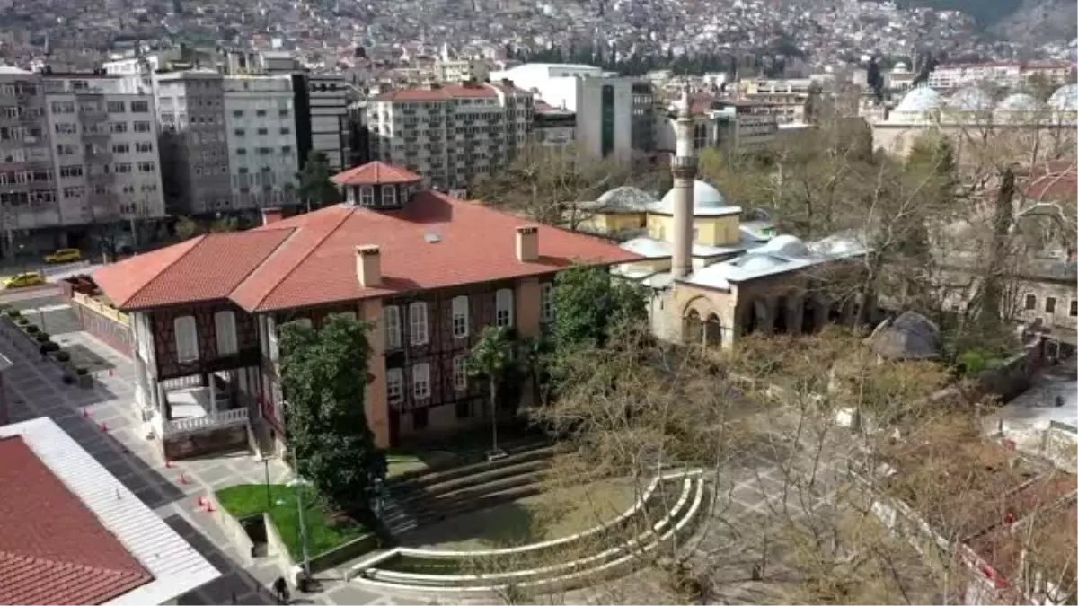 Bursa "evde kal" çağrısına uyuyor