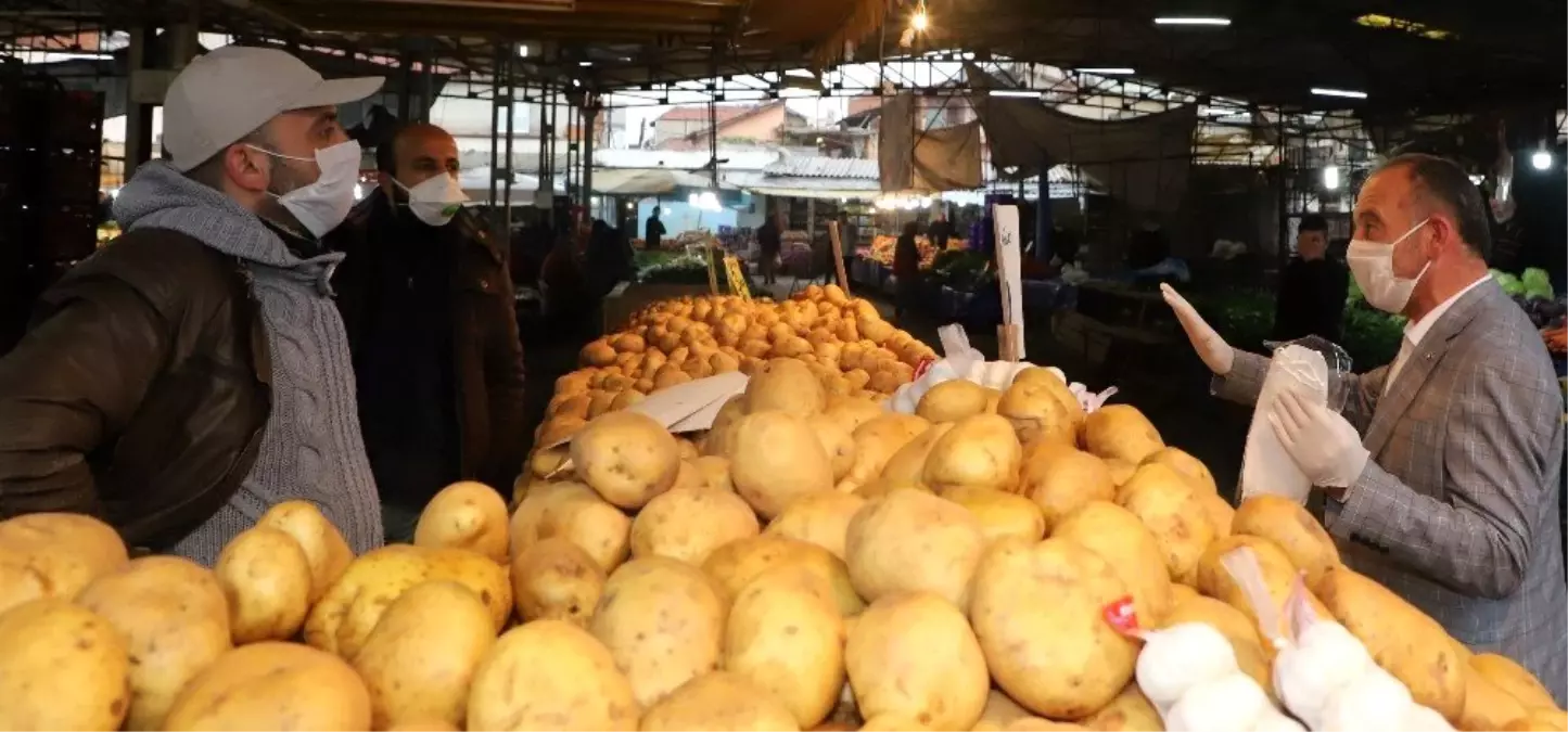 Başkan Akın ücretsiz maske dağıtmaya devam ediyor