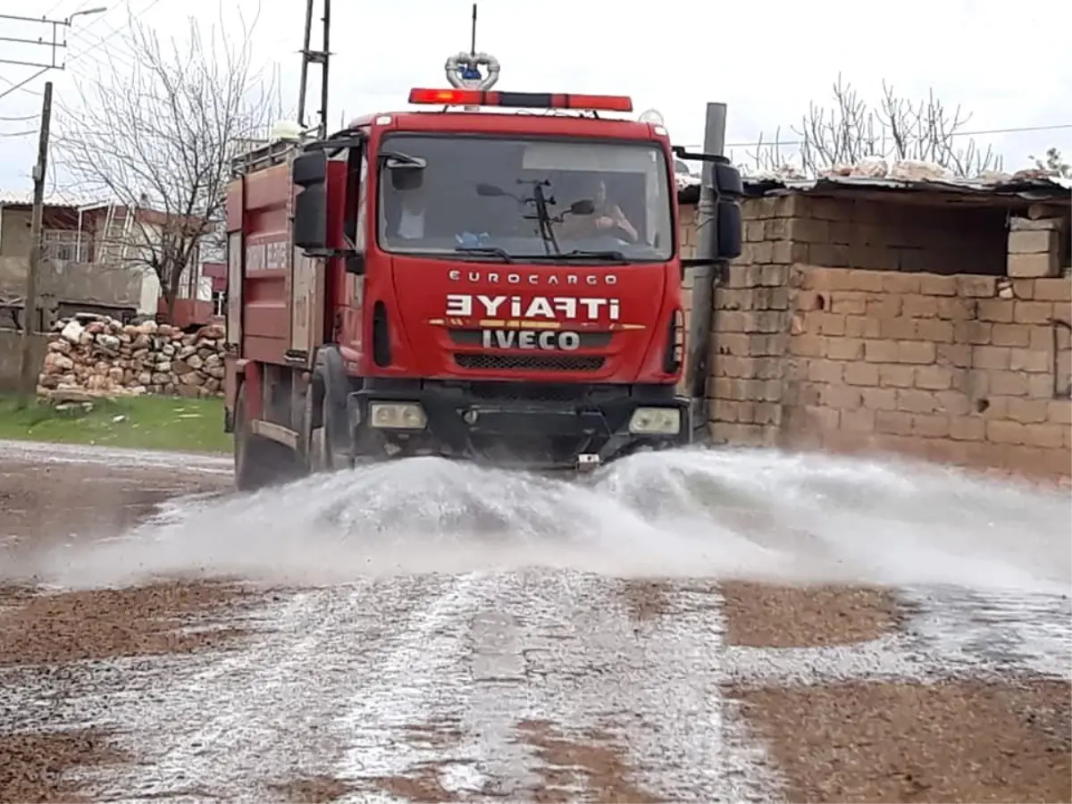 Çakırhöyük Belediyesi belde ve köyleri dezenfekte ediyor