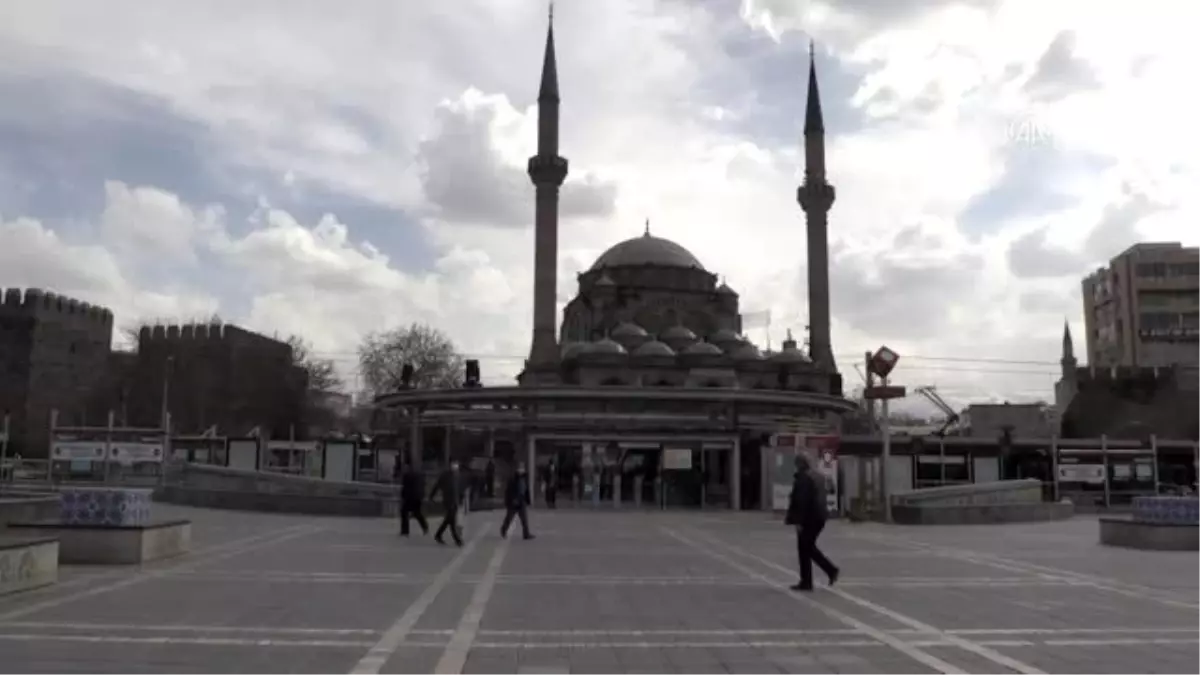 "Evde kal" çağrısına büyük oranda uyuluyor