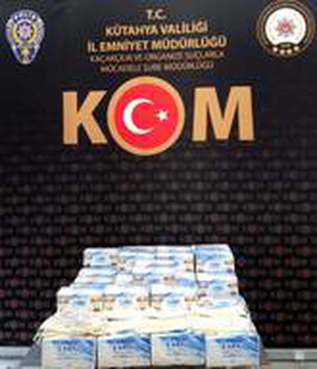 Kütahya\'da kaçak 3 bin maske ele geçirildi