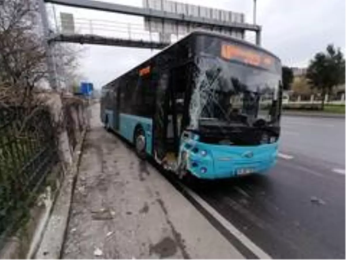 Tansiyonu düşen otobüs şoförü duvara çarparak durabildi