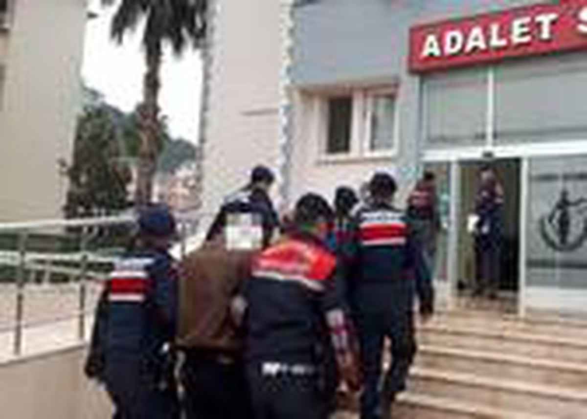 Depodan hırsızlık yapan 2 şüpheli yakalandı