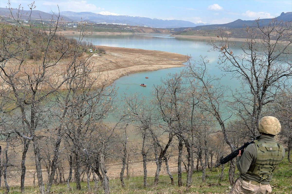 Tunceli\'deki Uzunçayır Baraj Gölü\'nde ceset bulundu