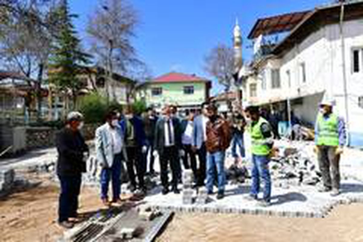 Yeşilyurt\'ta hem korona mücadelesi hem de yatırımlar son sürat