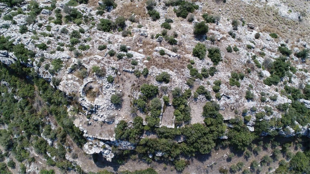MEÜ\'nün Tarsus\'ta gerçekleştirdiği arkeolojik araştırmalar kitaplaştırıldı