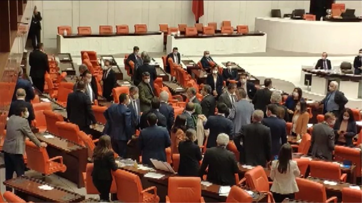 MHP\'li vekilin, 5 vatandaşımızı kaybettiğimiz hain PKK saldırısına ilişkin söylediği sözler sonrası Meclis karıştı