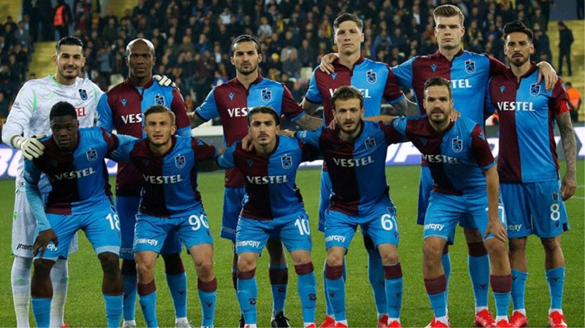 Trabzonsporlu futbolcular, mutfakta birbirlerine meydan okudu