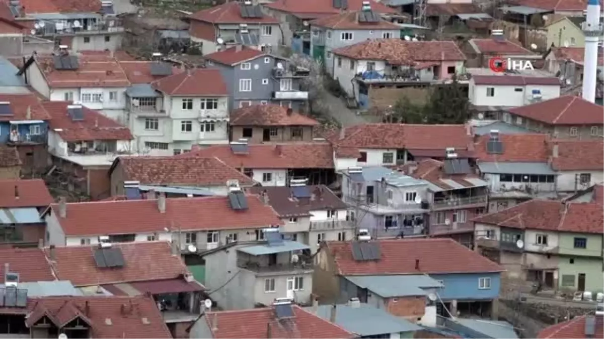 Bu beldede tüm araçlar ücretsiz dezenfekte ediliyor