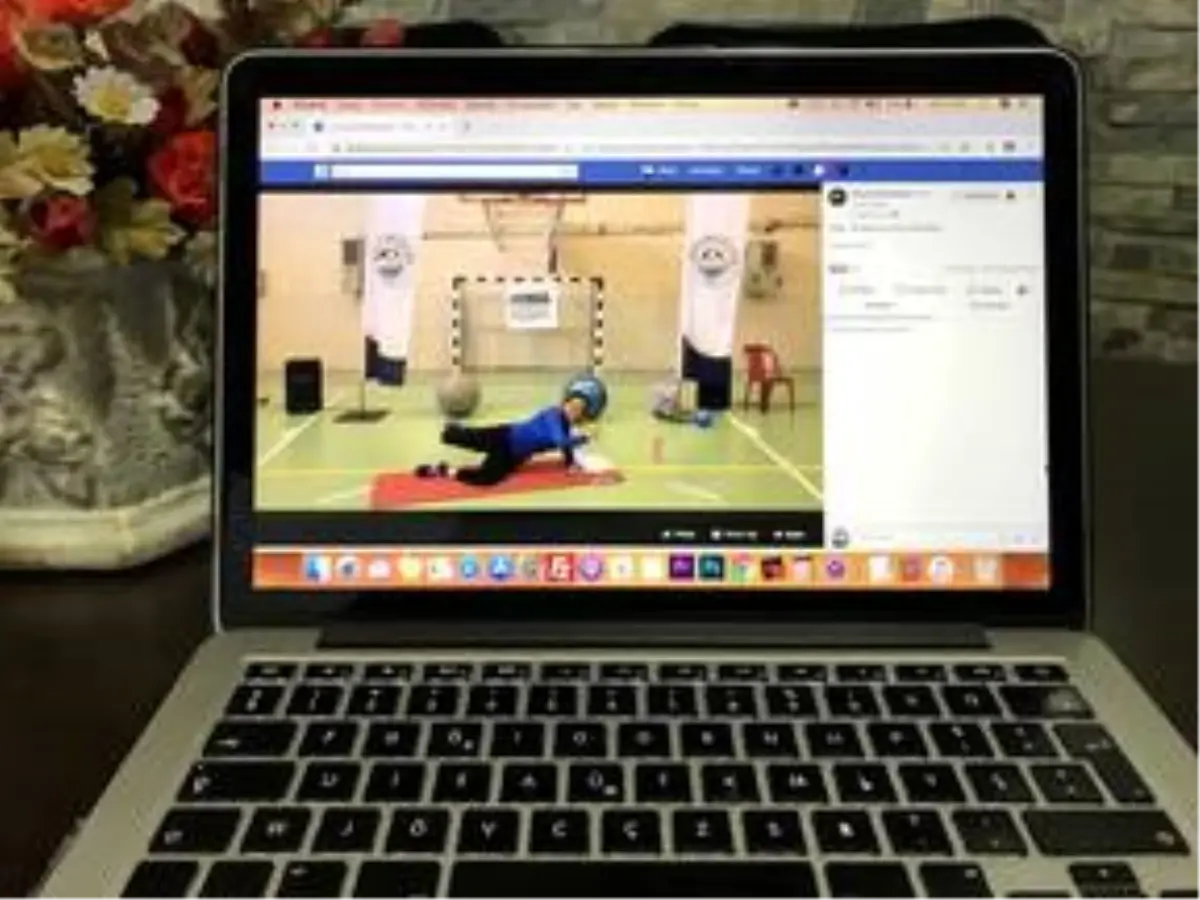 Edirne\'de "hayatı eve sığdıranlara" online pilates eğitimi veriliyor