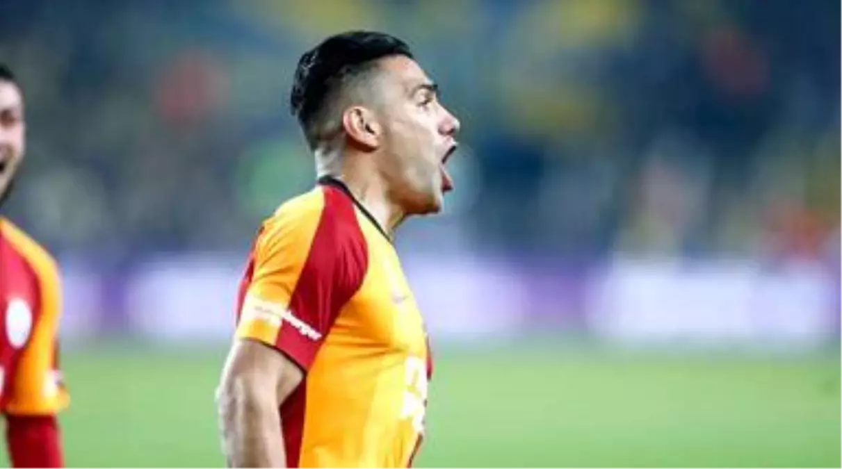 Falcao Galatasaray\'dan ayrılmayı düşünmüyor