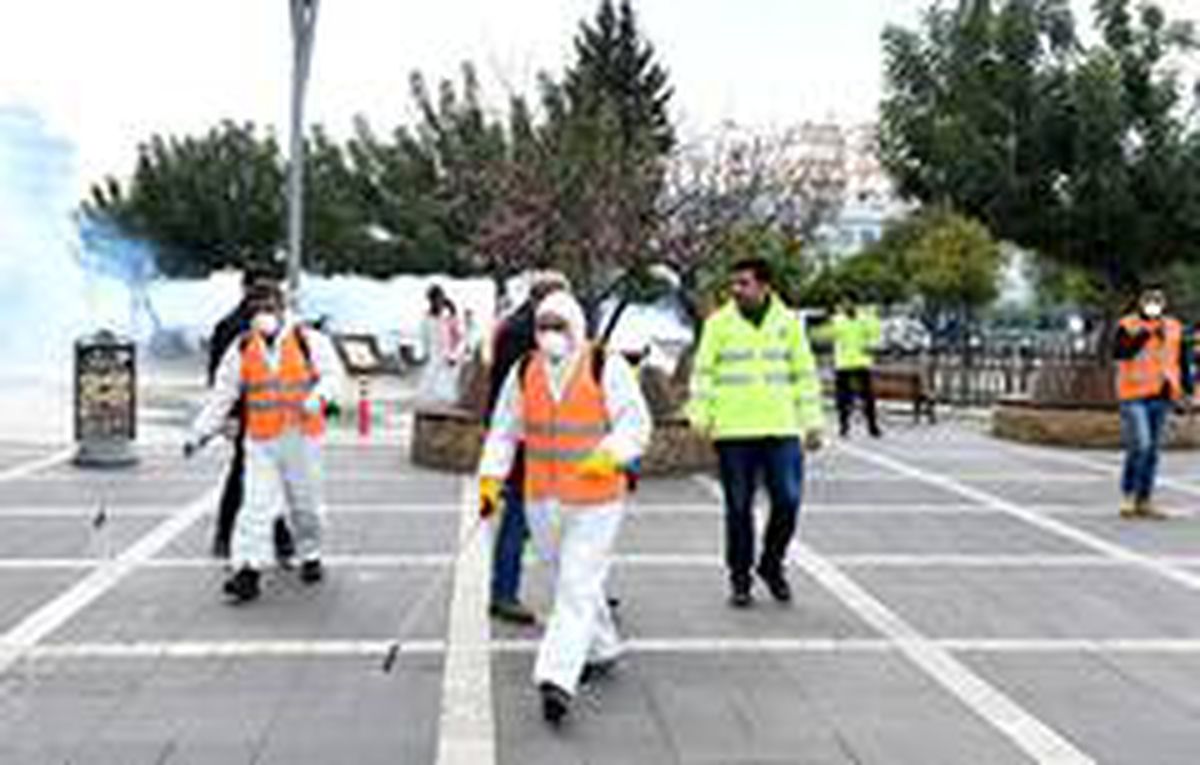 Maske ve eldivenler için özel atık kutuları yerleştirildi