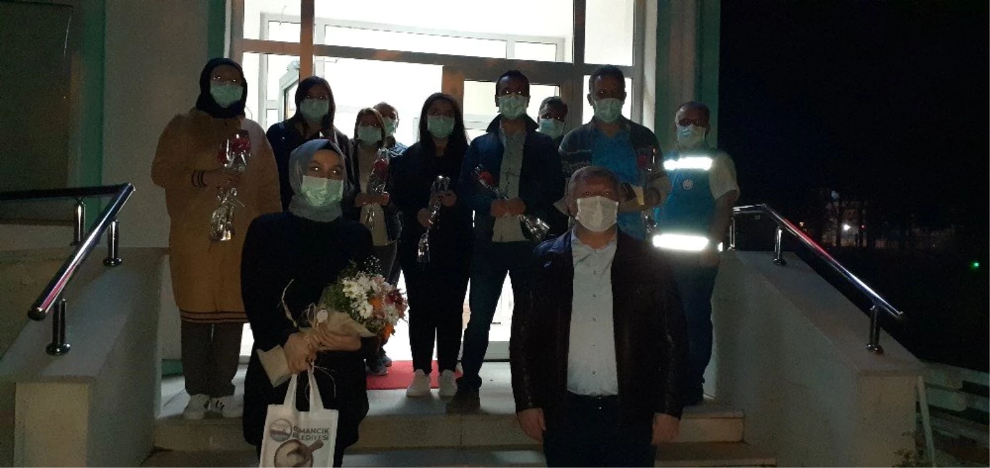 Osmancık\'ta sağlık çalışanlarına alkışlı destek