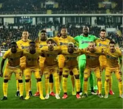 Yeni Malatyaspor’da 10 futbolcunun sözleşmesi sona eriyor Son Dakika Spor