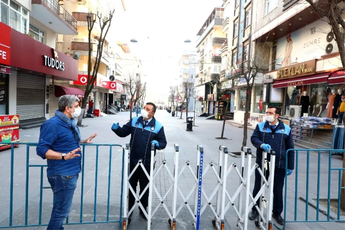 Bağcılar\'ın en işlek cadde ve meydanları yayalara kapatıldı