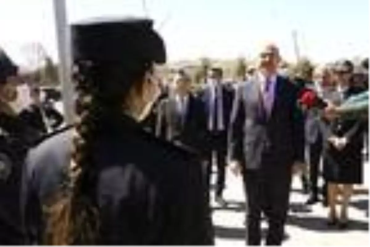 Bakan Soylu\'dan bekar polislere evlilik tavsiyesi