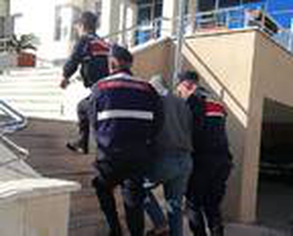 Çiçekçi dükkanını soyan şüpheli yakalandı