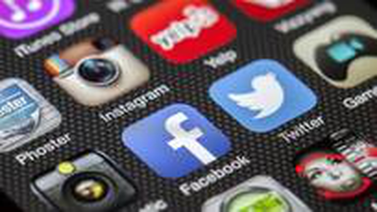 Facebook\'un Yeni Uygulaması Tuned, Uzakta Olan Çiftleri Yakınlaştırıyor