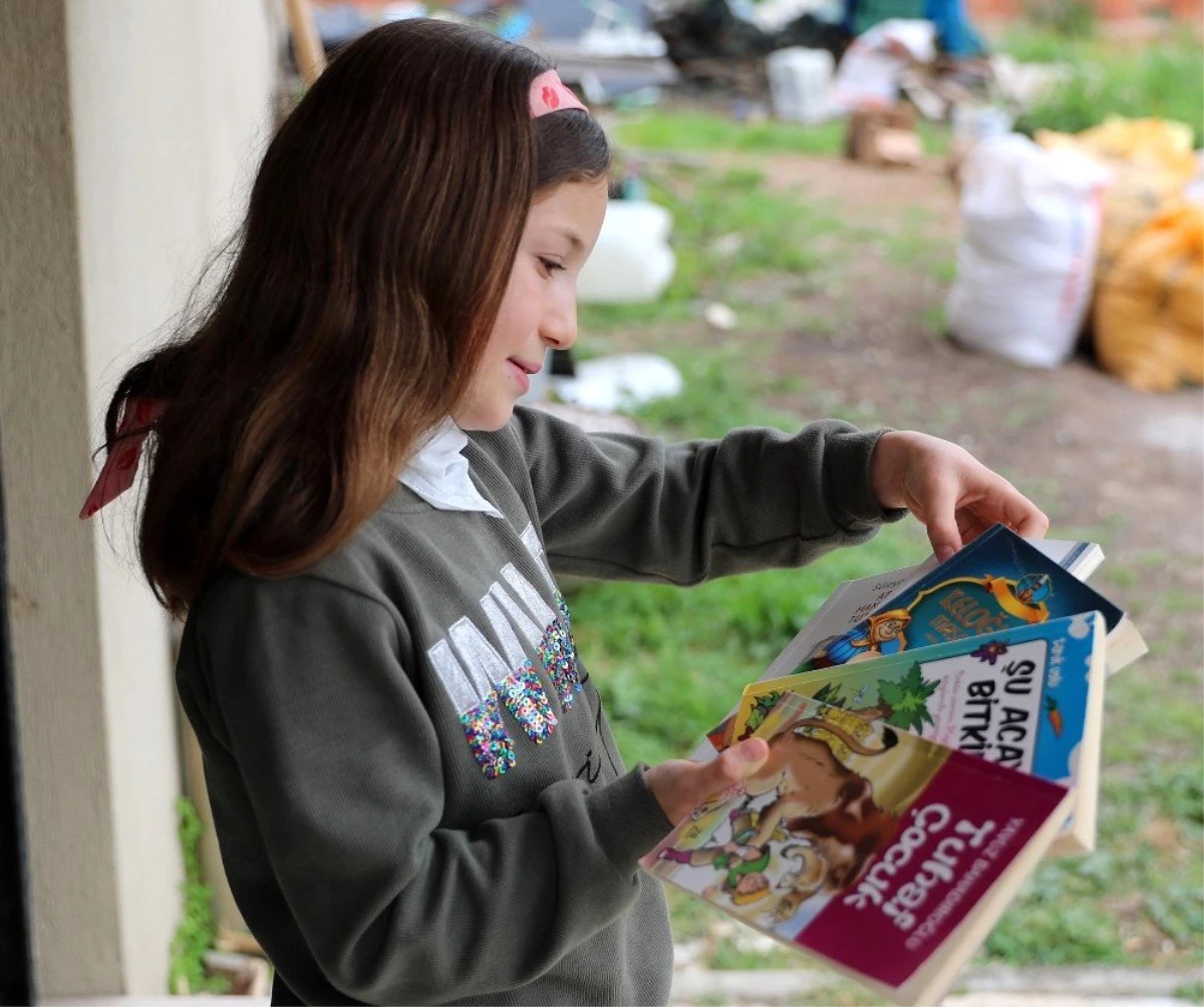 İlkokul öğrencisi Aleyna Başkan Örki\'den kitap istedi