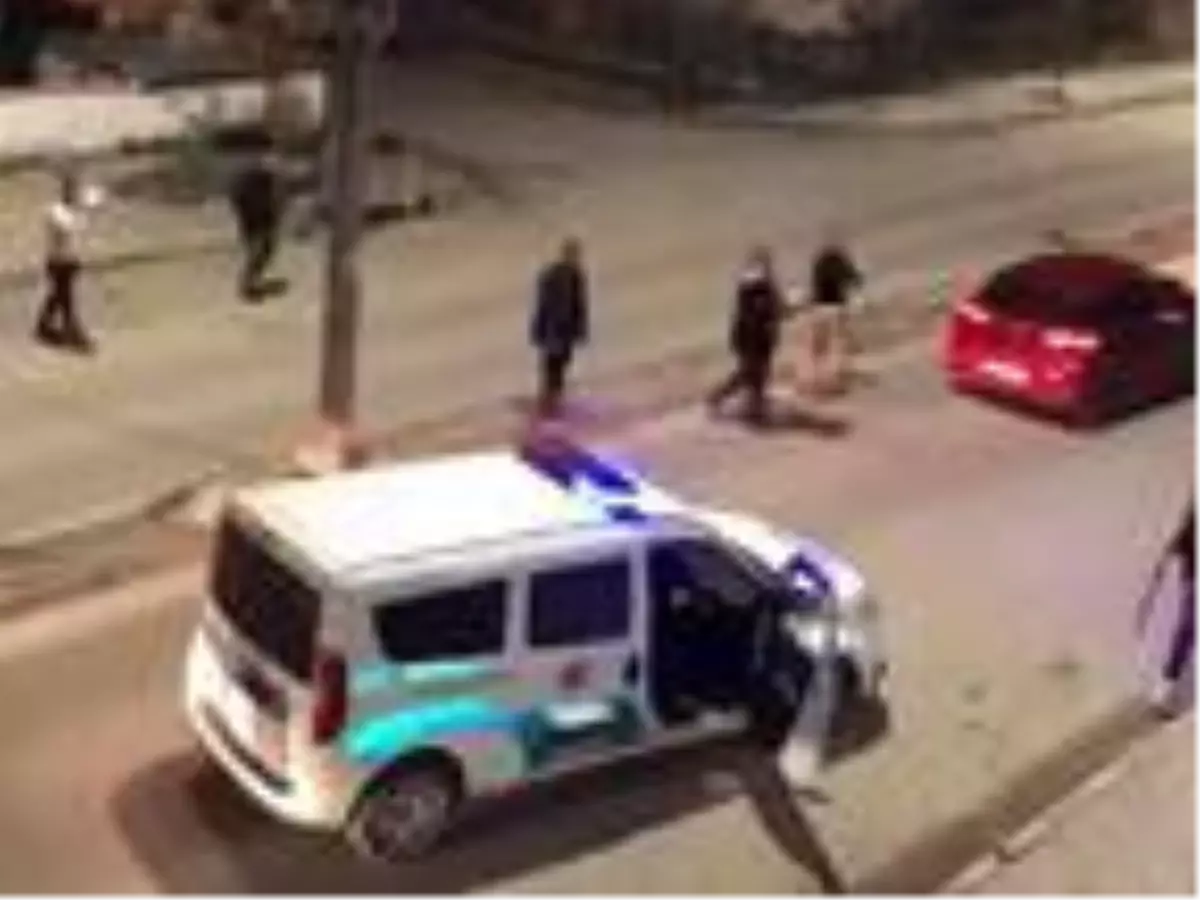 \'Kavga var\' diye çağırdıkları polislere pastalı sürpriz