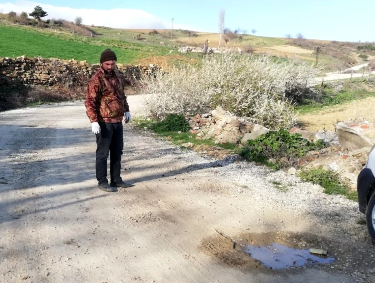 Osmaneli\'nde yapılmayan köy yolları vatandaşı çileden çıkardı