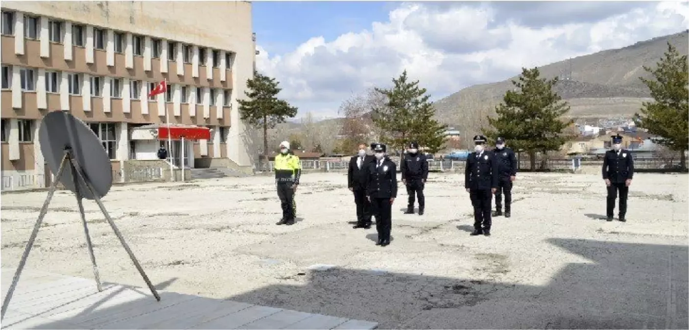 Pasinler\'de Türk Polis Teşkilatı 175. yılı münasebetiyle çelenk sunumu yapıldı