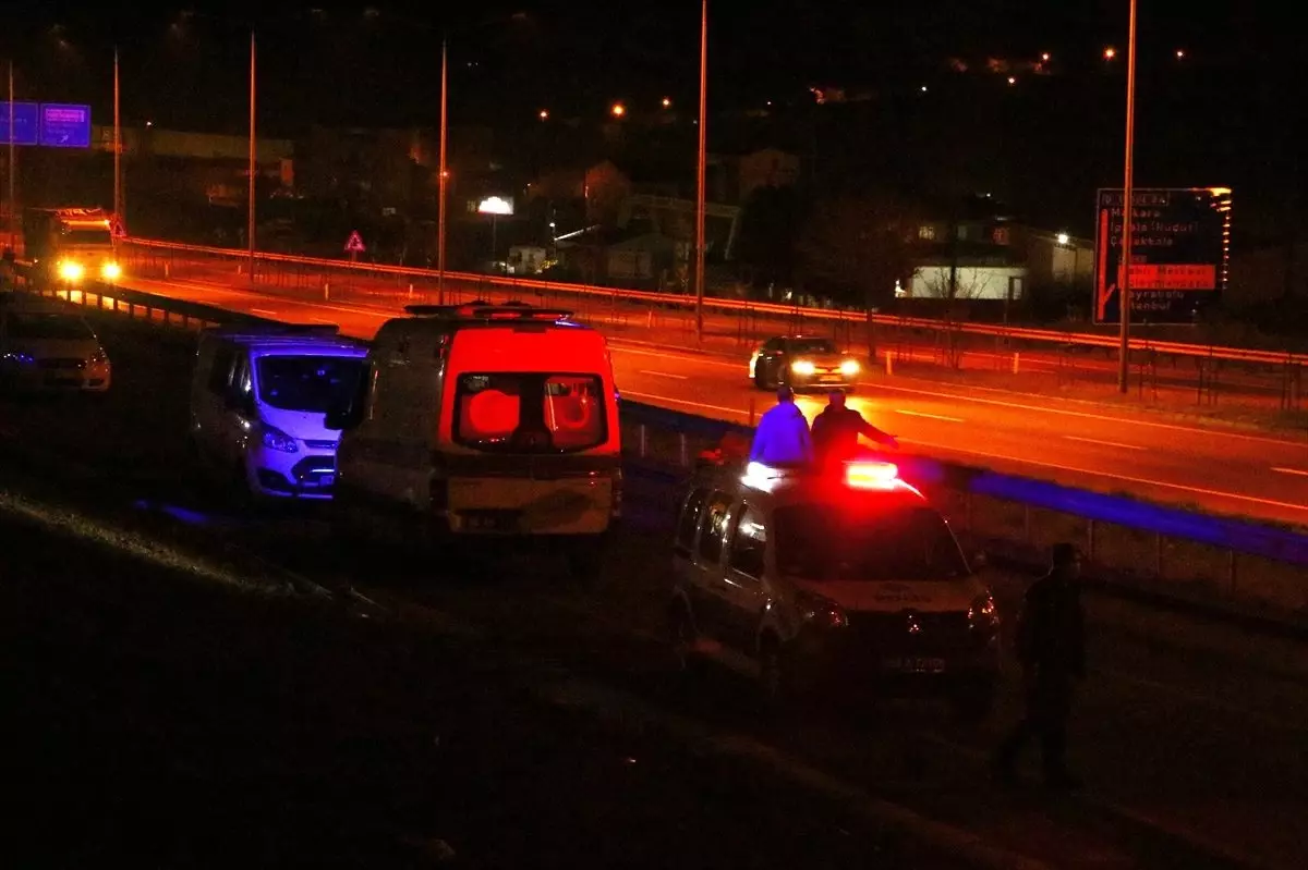 Tekirdağ\'da yolun karşısına geçmek isterken otomobilin çarptığı 3 kişi öldü