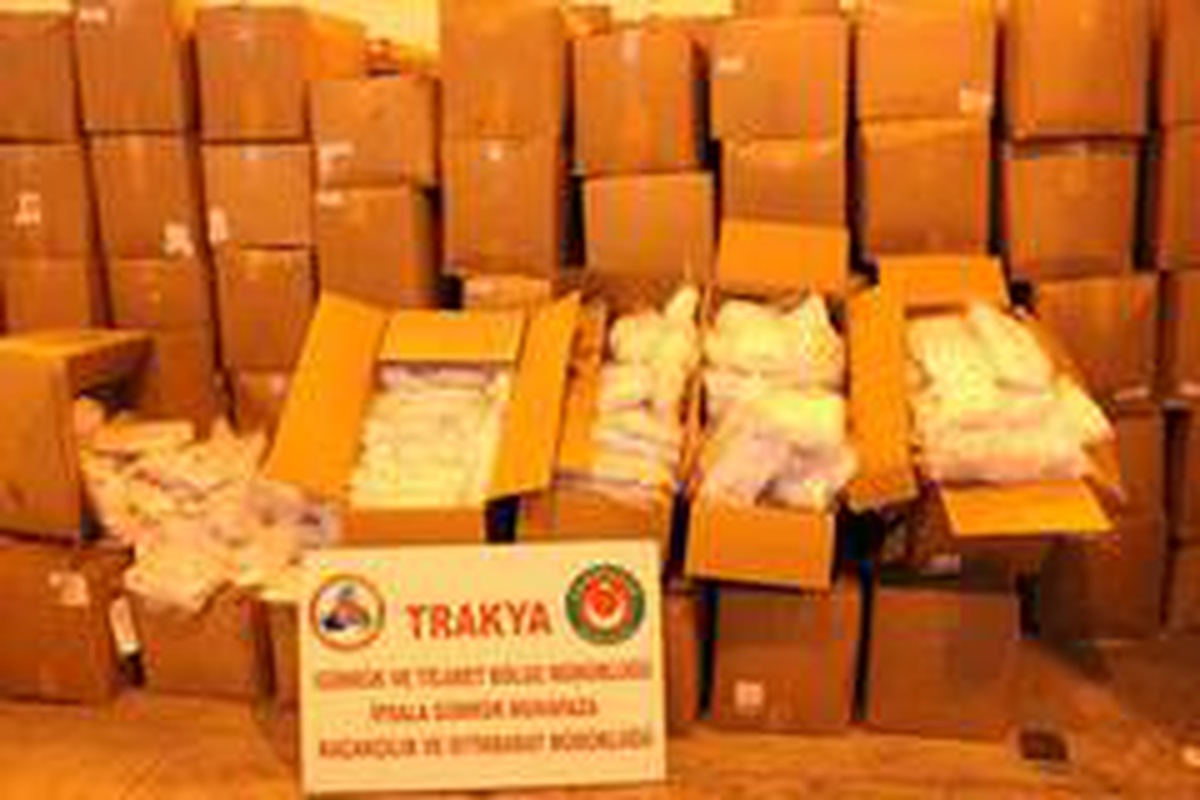 Tıbbi koruyucu malzeme kaçakçılığına geçit verilmedi