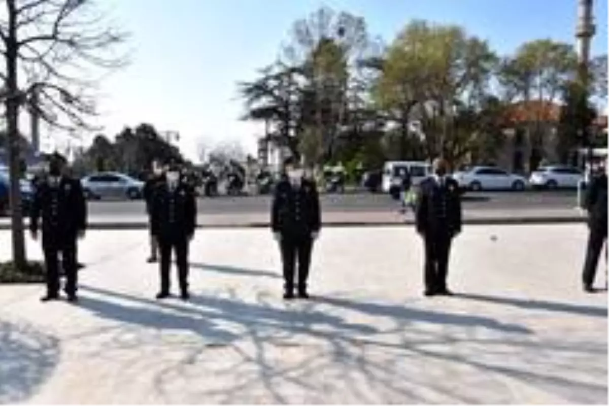 Türk Polis Teşkilatı\'nın 175. kuruluş yıl dönümünde sosyal mesafeli tören