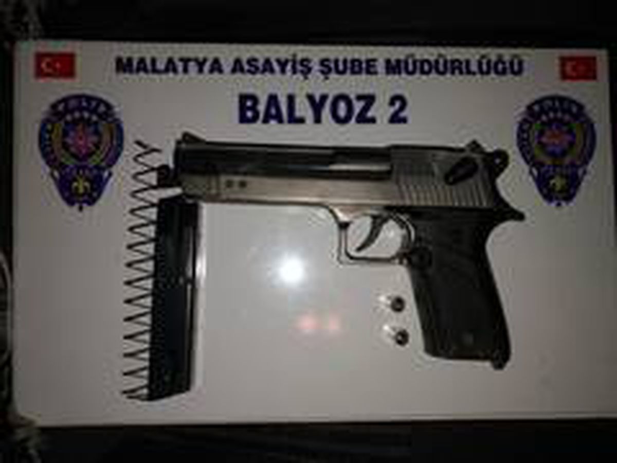 Malatya\'da uyuşturucu ve silah ele geçirildi