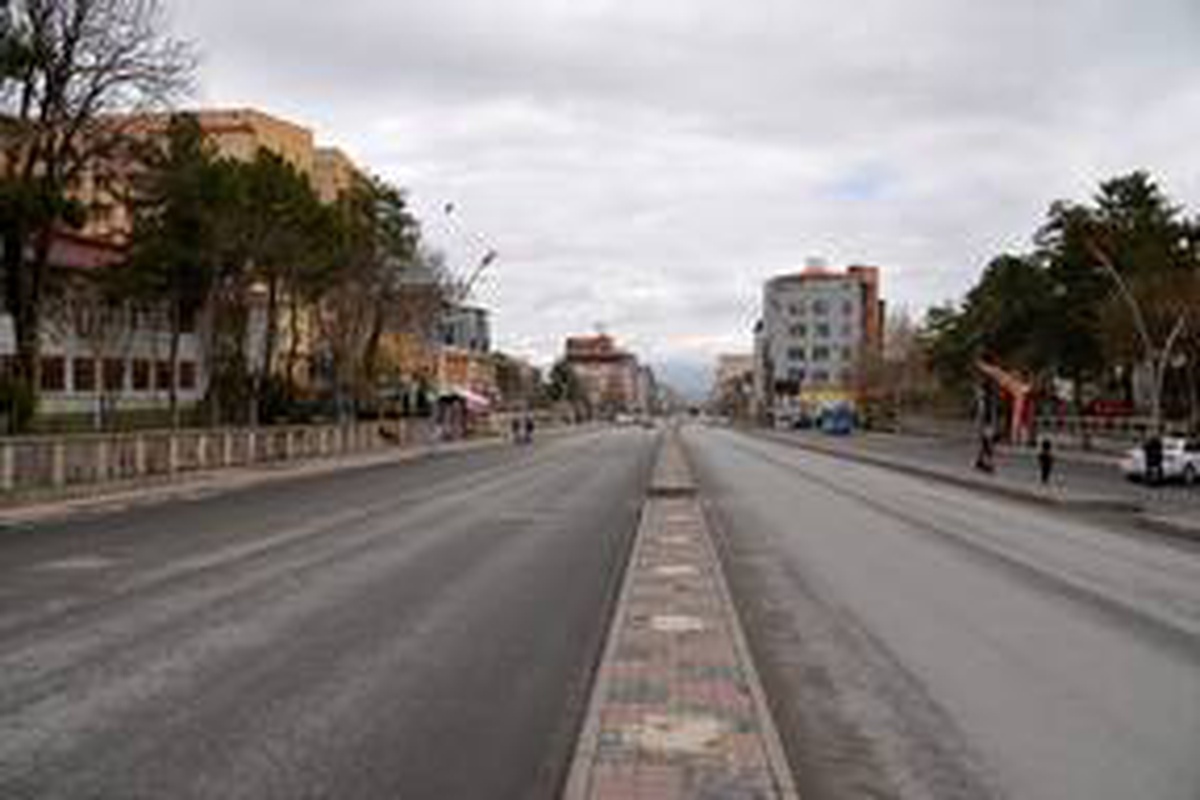 Muş\'ta vatandaşlar "evde kal" çağrısına uyuyor