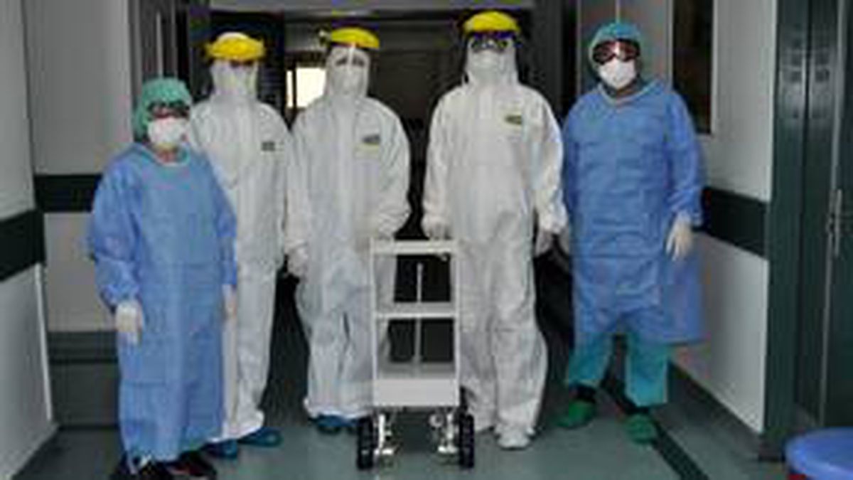 İstanbul Tıp Fakültesi\'ndeki Coronavirüs Hastalarına Robotlar Bakacak