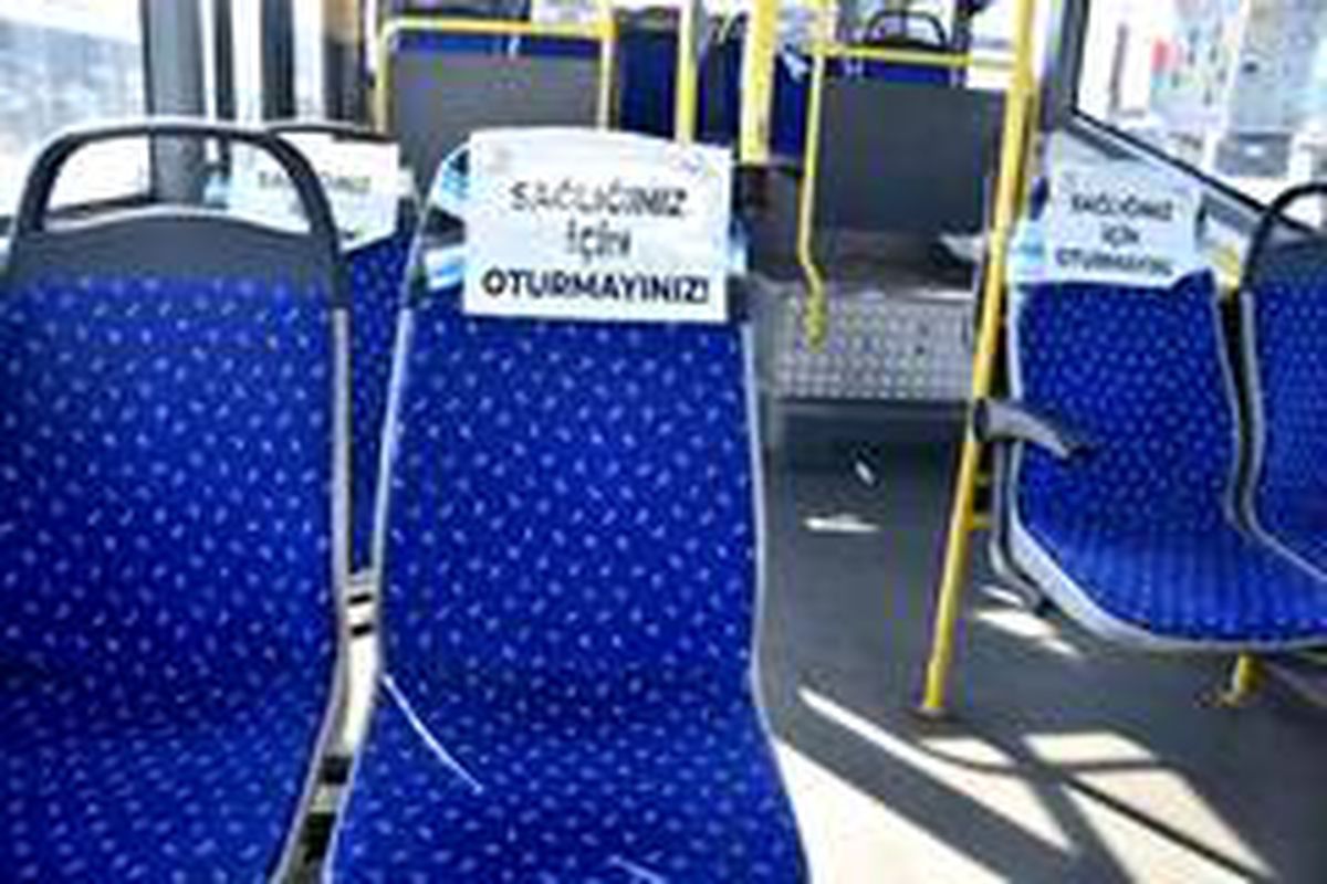 Ambulanslar her vaka sonrasında BAKOM\'da dezenfekte ediliyor