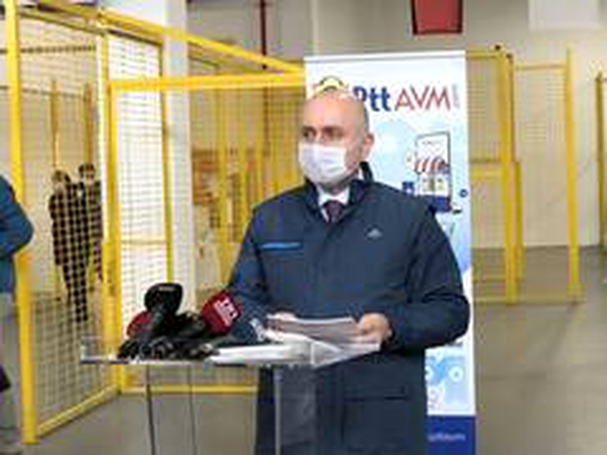 Bakan Karaismailoğlu, maske dağıtım işlemlerini inceledi