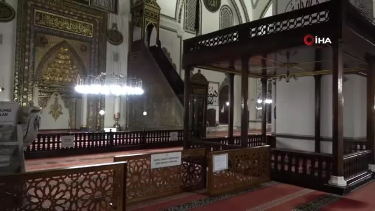 Cemaatsiz kalan Ulu Cami\'nin boş hali hem de içeriden hem havadan görüntülendi