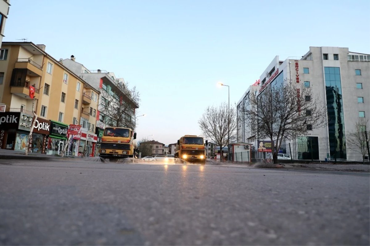 Maske ve eldivenler özel atık kutusunda toplanacak