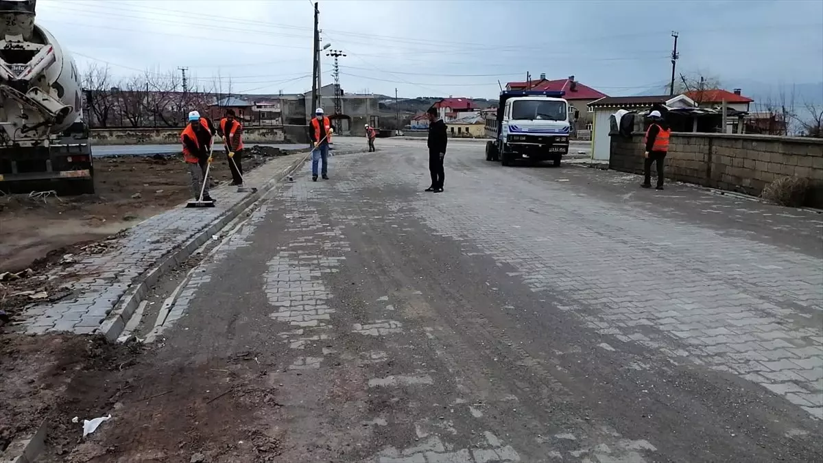 Tatvan Belediyesinden temizlik çalışamaları