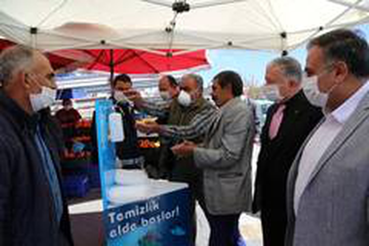 Develi\'de ilçe protokolünden sebze-meyve pazarına denetim
