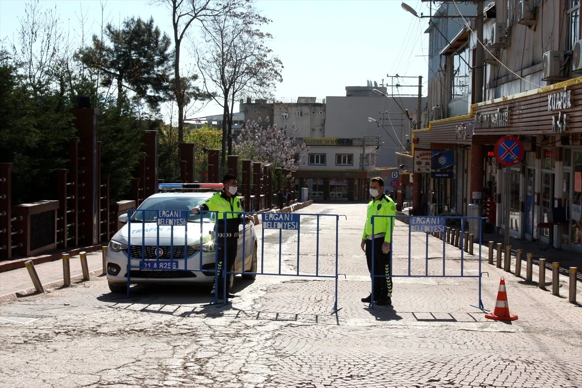 Ergani\'de iki caddede araç girişine kısıtlama getirildi