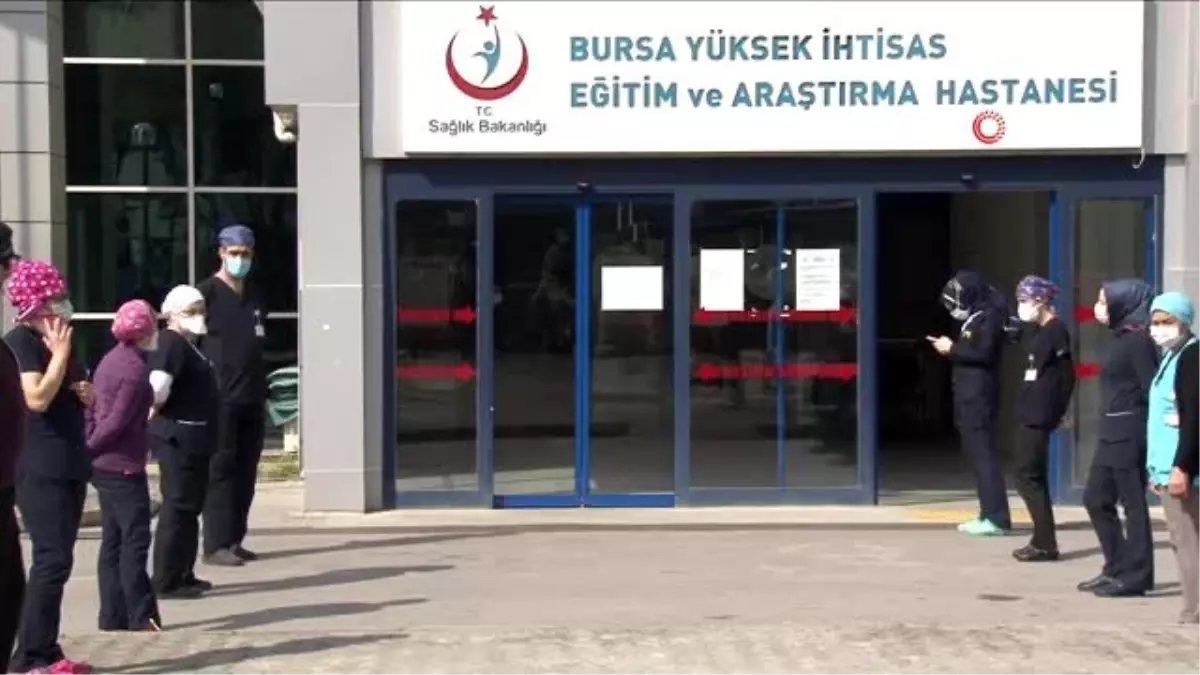 Koronayı yendi, alkışlarla taburcu oldu