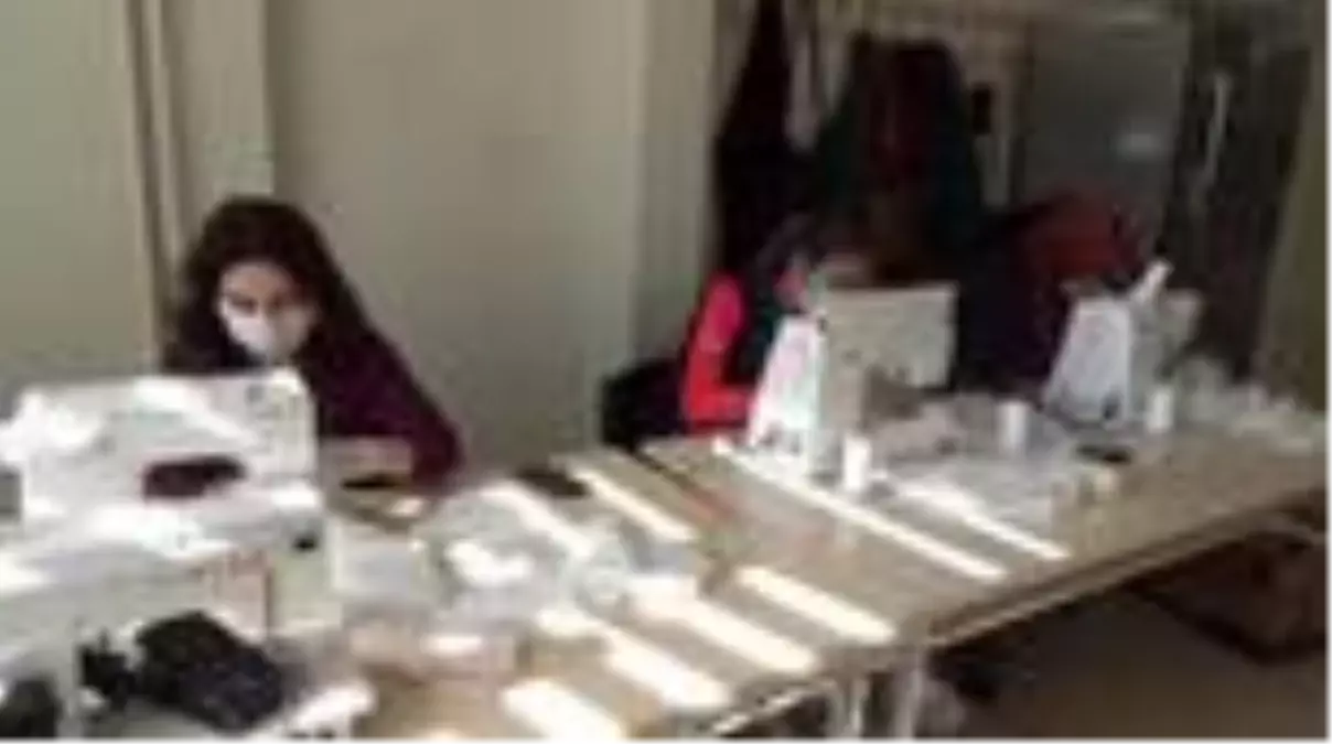 Karapınar KOMEK tarafından 5 bin maske üretildi