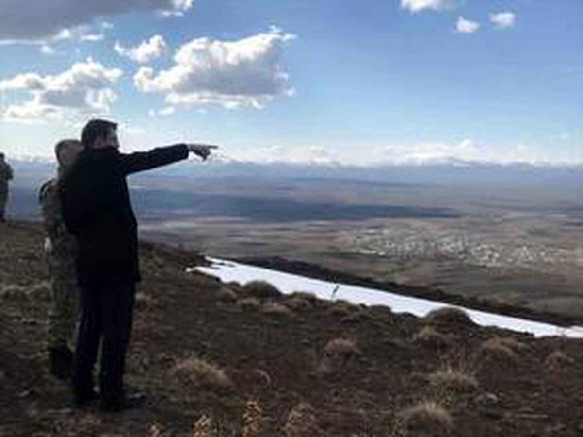 Saray Kaymakamı Aydın sınır karakollarını ziyaret etti