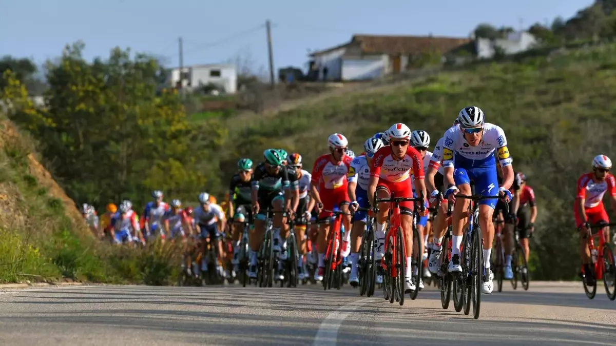 Tim Declercq ile pelotonu çekmek, başkaları için çalışmak ve bir zaferin hissettirebilecekleri üzeri