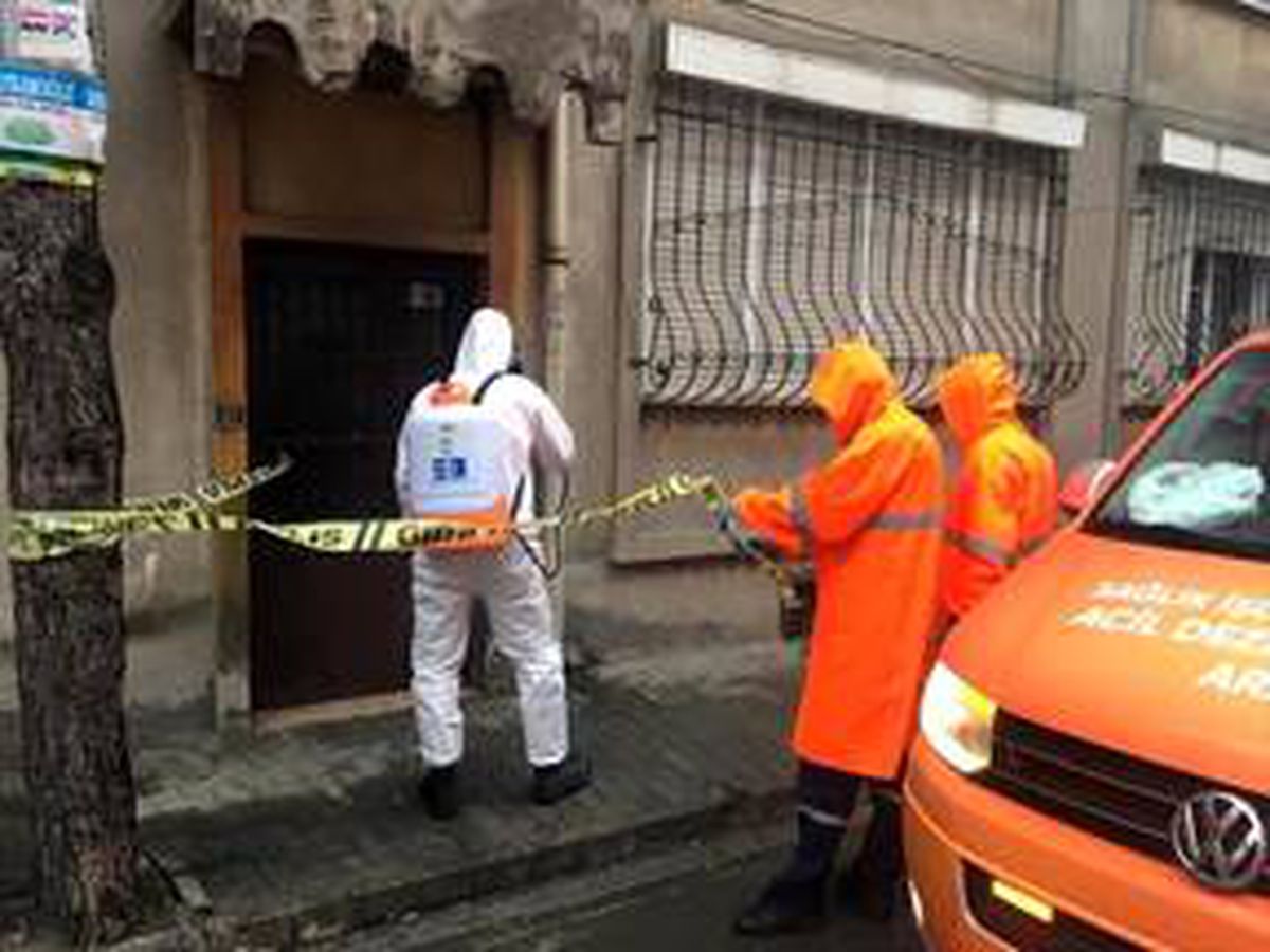 Balıkesir'de koronavirüs nedeniyle 4 apartman karantinaya alındı