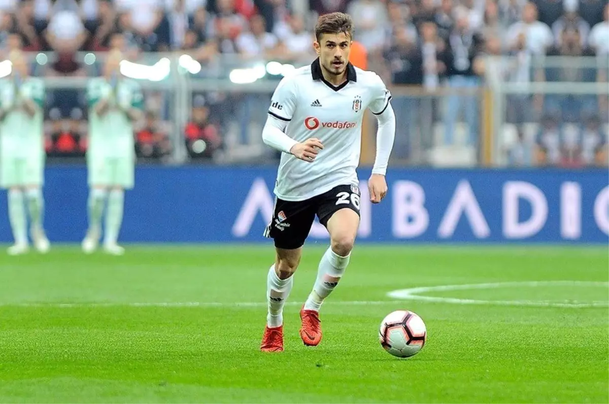 Dorukhan Toköz, sözleşmesini tek taraflı feshettiğini Beşiktaş\'a bildirdi